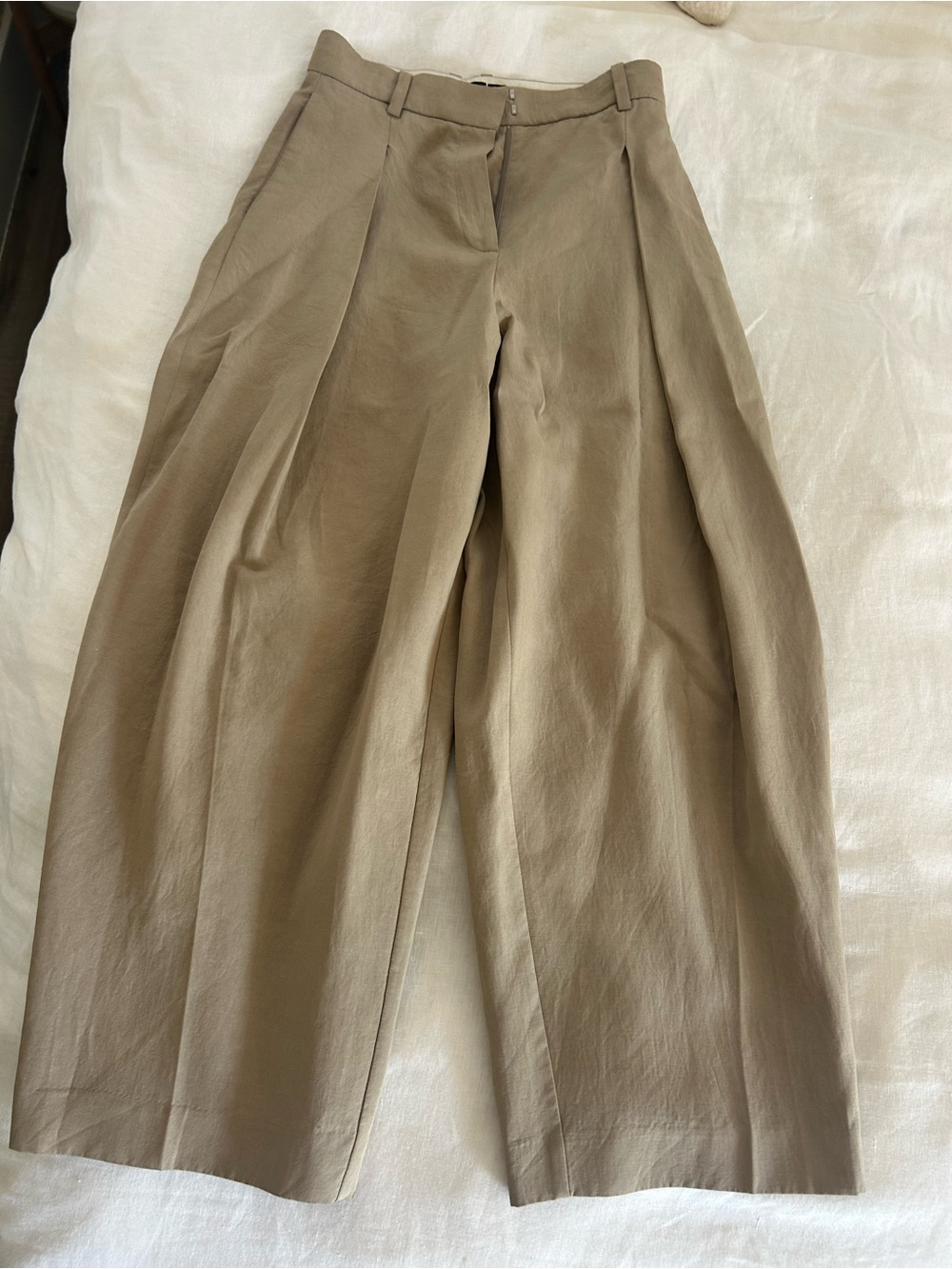 ** New with Tags - Mango Wide-Leg Pleated Dress Pants in Khaki